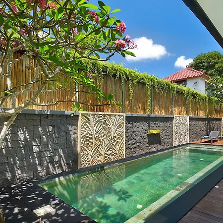 Lacasa Villa Legian